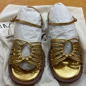 Gold girls brand new Zara sandals in size 3.5